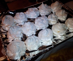 MERINGHE ALLA NOCCIOLA E CIOCCOLATO