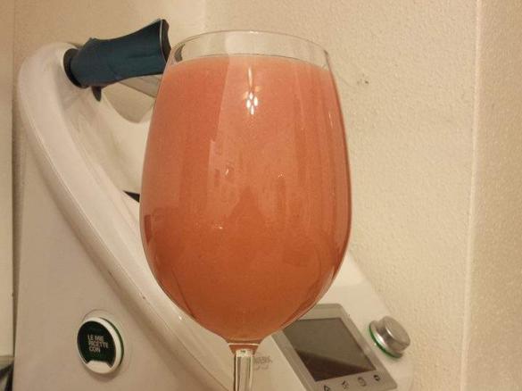 Succo di frutta: Fragole, Banane, Mela, Pere e Melone