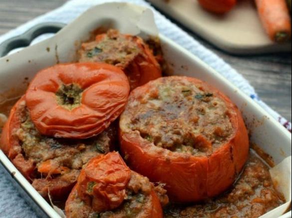 Pomodori Ripieni di Carne e verdure