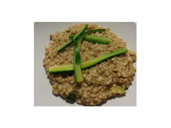 grano saraceno con zucchine e salsiccia (senza glutine)