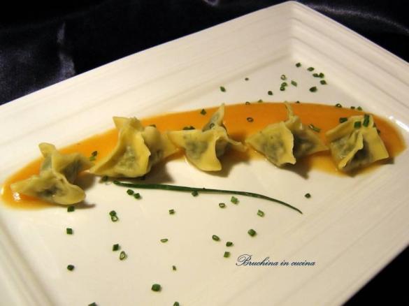 Fagottini di pesce con crema di zucca