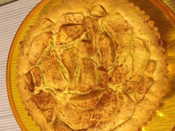 Crostata morbida alle mele e cannella