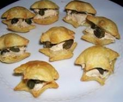 ostrichine tonnate ai capperi finger food