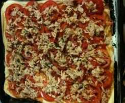pizza tonno e pomodori