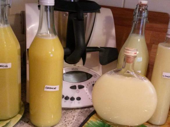 LIQUORE CREMA AL LIMONE O ALL'ARANCIA