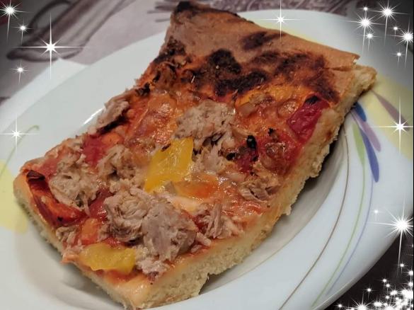 Pizza in teglia bassa e croccante