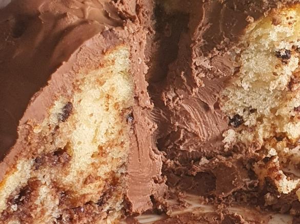 CIAMBELA CON CIOCCOLATO A GOCCIE