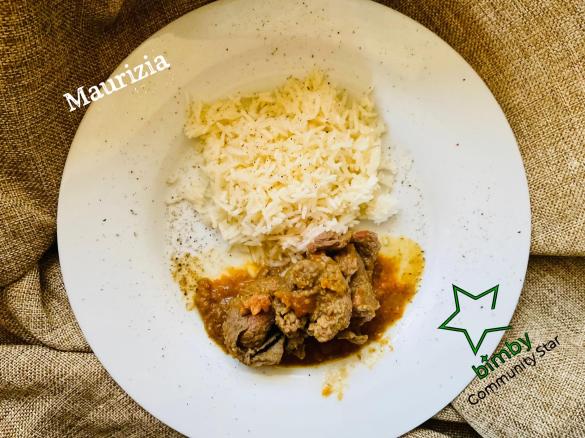 Involtini con salsa alla birra e pepe