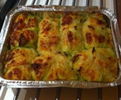 Fagottini di verza ripieni con purè di patate e salsiccia