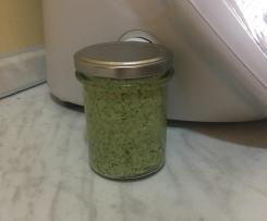 Pesto di broccoletti con mandorle e parmigiano