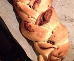Treccia di pan brioche alla nutella