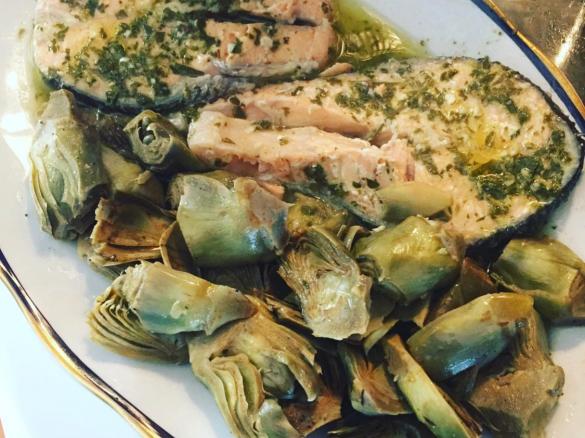 Salmone con contorno di carciofi CONTEST: PRIMI PIATTI E PIATTI FREDDI CON PESCE