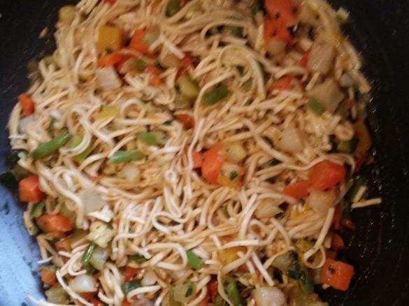 Noodeles vegetariani veloci