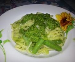 Spaghetti al pesto