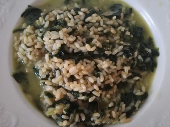 RISO INTEGRALE CON SPINACI