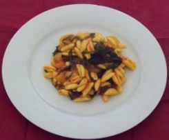 Cavatelli con sughetto di rucola e patate
