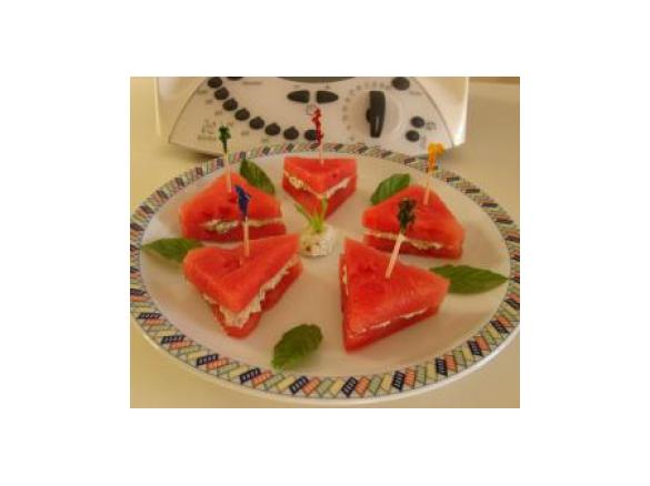 anguria con ricotta e pesto di menta