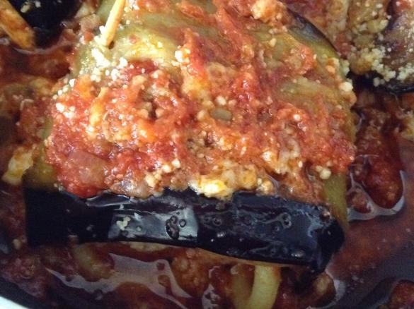 Involtini di melanzane ripieni di bigoli al ragù 