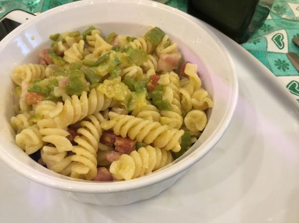 Fusilli zucchine e pancetta