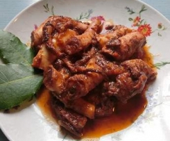 Polpo alla Greca (Vino Rosso e Spezie)