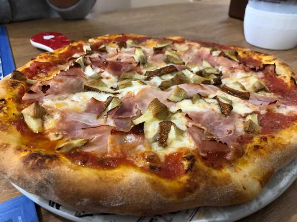 Pizza soffice alla Napoletana