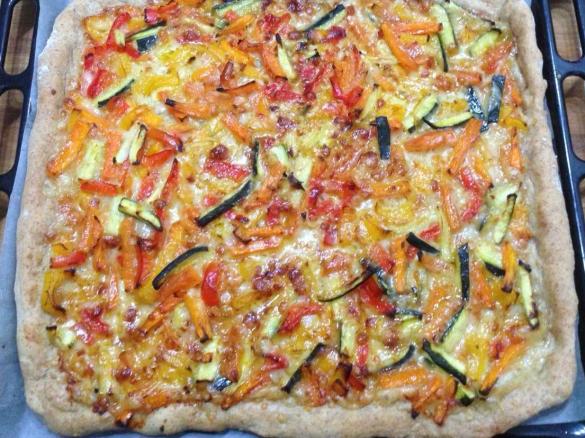 Pizza integrale sfiziosa alle verdure miste