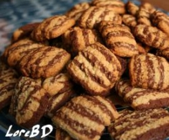 Biscotti rigati bianchi e neri