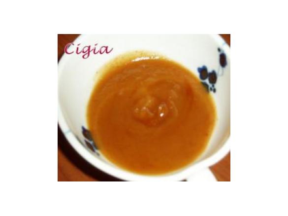 CONFETTURA DI PESCHE E AMARETTI