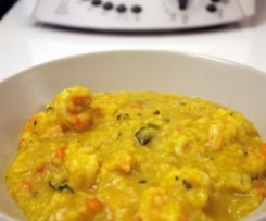 Paella con gamberi e verdure