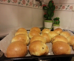 Panini speciali soffici al latte con le olive