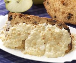 Panettone farcito con spuma di mele al Rum