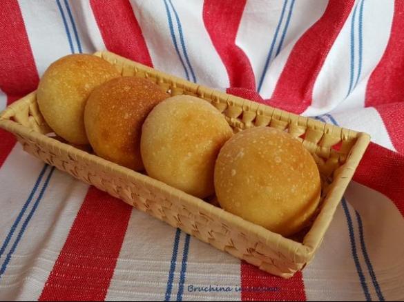 Panini al latte con lievito madre