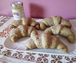 Cornetti integrali salati con semi di lino (lievitazione lunga)