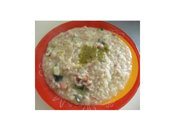 Risotto speck zucchine e pesto di pistacchio