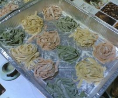 NIDI DI PASTA TRICOLORE