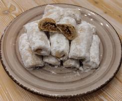 Rogaliki alle mandorle e cioccolato bianco