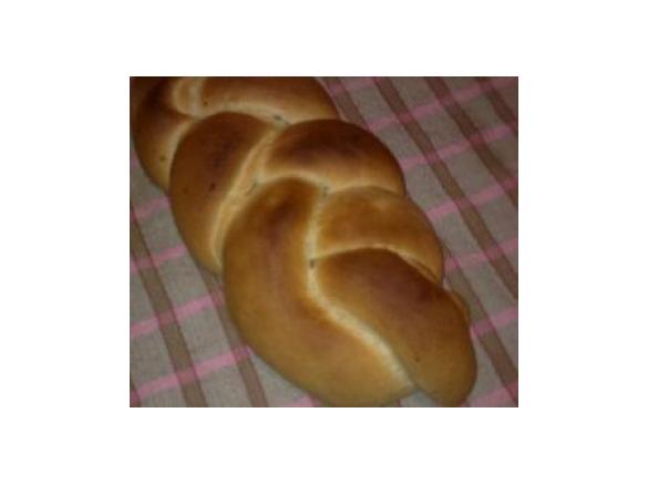 Treccia di pane fave e pecorino 