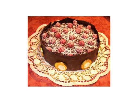 Torta di cioccolato ai lamponi
