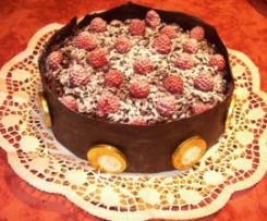 Torta di cioccolato ai lamponi