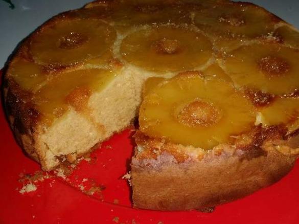 TORTA ROVESCIATA ALL'ANANAS