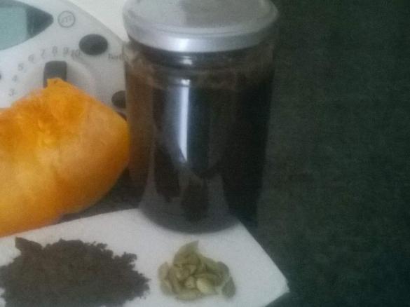 CONFETTURA DI ZUCCA AL CACAO E CARDAMOMO