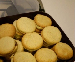 biscotti secchi ripieni