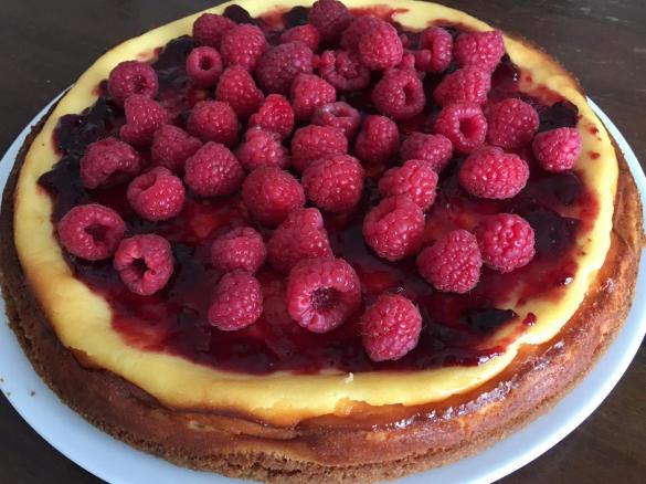 CHEESECAKE CON FRUTTI DI BOSCO