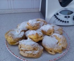 eclair alla crema chantilly