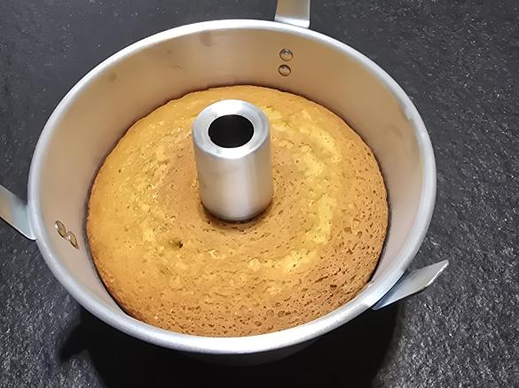 Ciambella soffice all'arancia