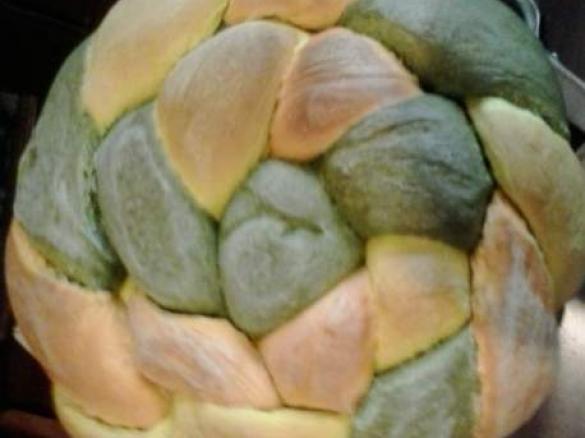 Pane tricolore con lievito madre