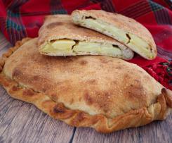 Impanata Siciliana con patate e cipolle
