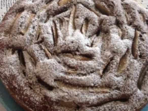 Dolce al cioccolato e pere sofficissimo 