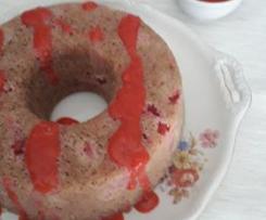 Ciambella al cocco e fragole al varoma con salsa di fragole