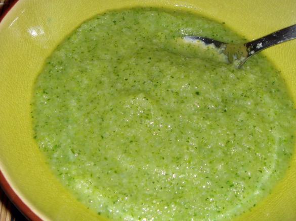 pasta con crema di zucchine delicata e saporita ! anche per chi non ama  molto la verdura ! 